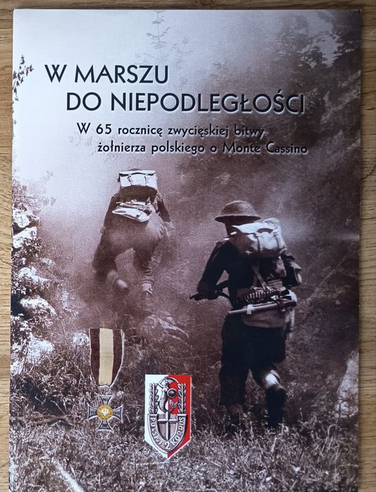 W marszu do niepodległości książka+ CD Historia