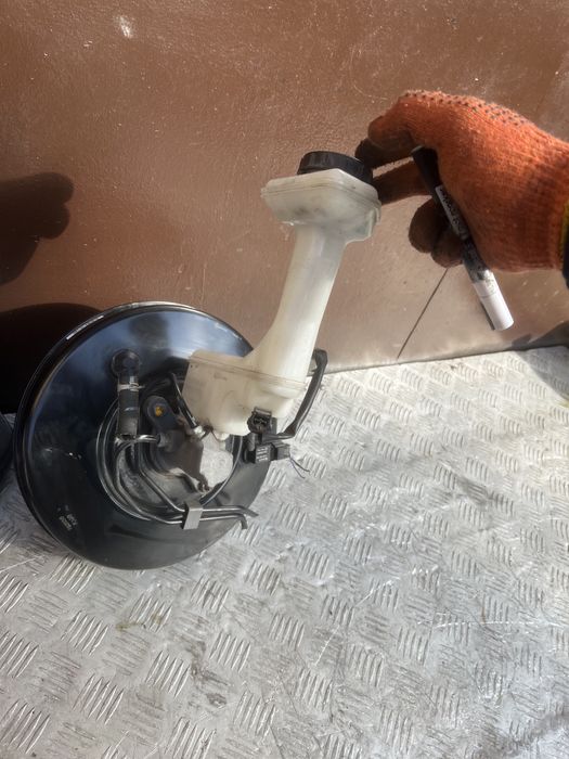 Главный тормозной ваккумный ниссан рог nissan rogue год 15 xtrail t32