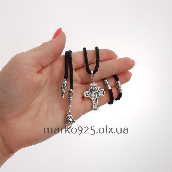 Срібний хрестик чоловічий шовковий шнур джгутик срібні вставками 3 мм
