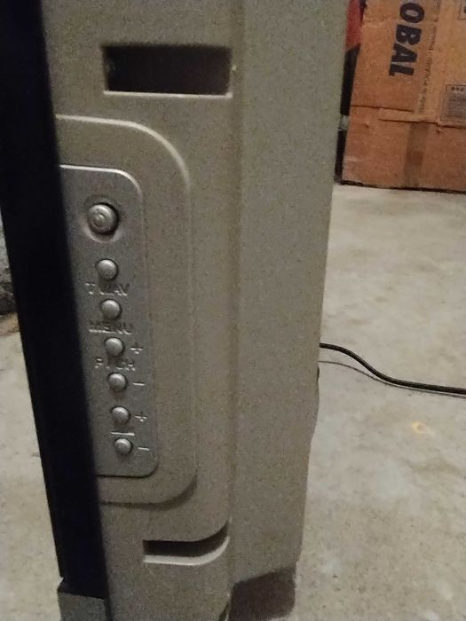 TV 22cale z funkcją monitora - wejście HDMI