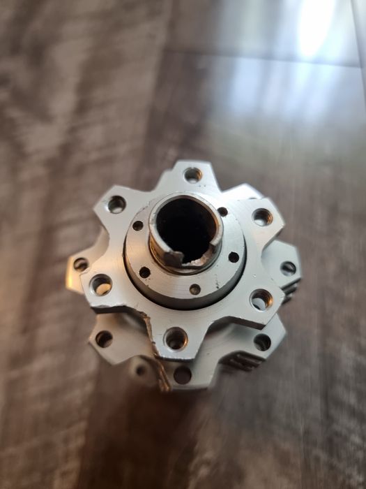 Piasta Mavic DeeMaxx 135x12mm
