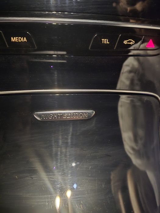 Mercedes-Benz C300de AMG -Plug-in Hybrid Night Edition — Performance,