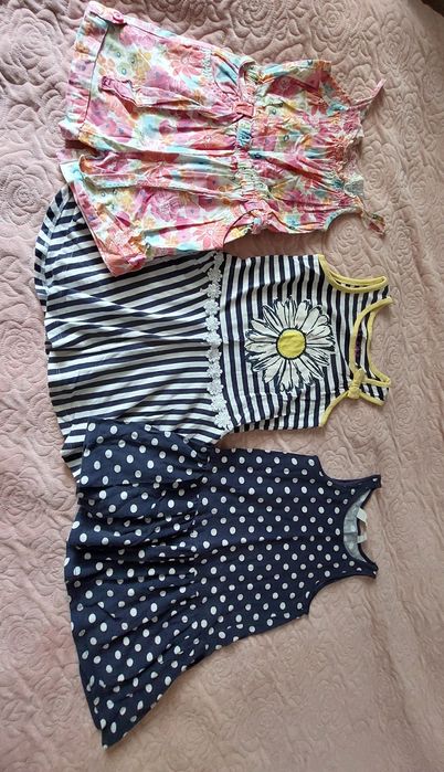 Zestaw ubrań dla dziewczynki 98-104