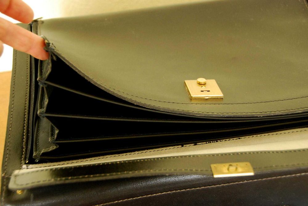 Neseser Attache Teczka aktówka dyplomatka na dokumenty