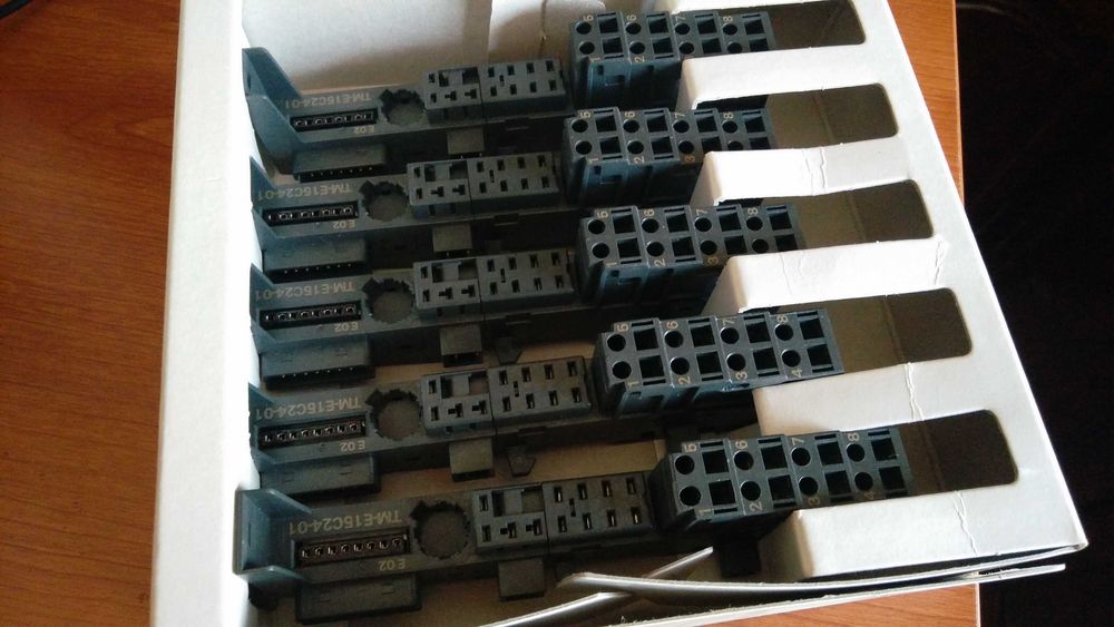 BASES PARA MÓDULOS SIMATIC  PLC SERIE ET 200S -CONJUNTO 5