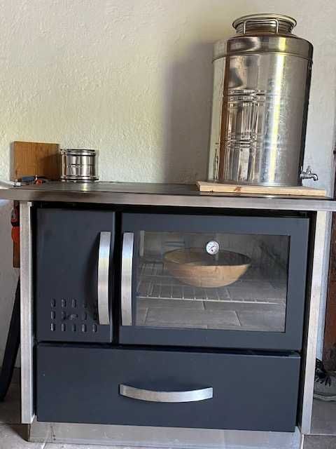 Fogao a lenha semi novo. 13 kw. vendido para mudança de projeto