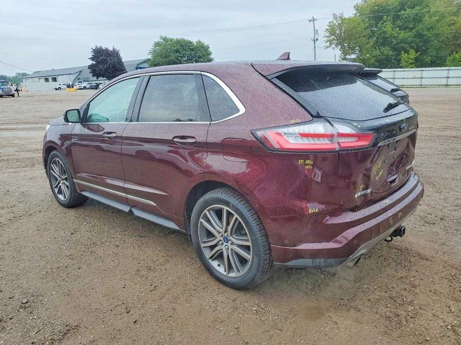 2019 Ford Edge Titanium /