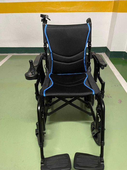 Cadeira de rodas elétrica