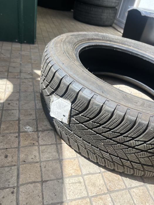 Jogo de 4 pneus Bridgestone Blizzak LM001 – 225/60 R17 99H
