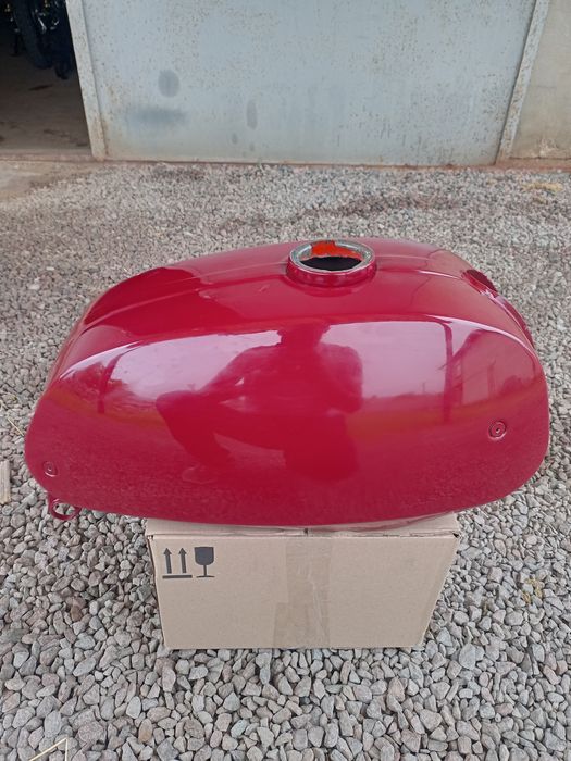 Продам бак для мотоцикла Ява 634. (350) Вишня.