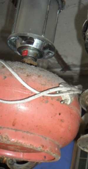 Candeeiro "Petromax" da Cidla, transformado em eletrico