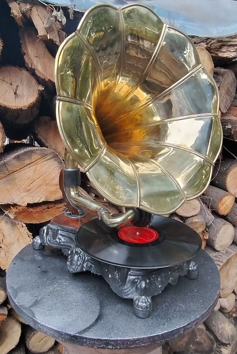 Граммофон маленький