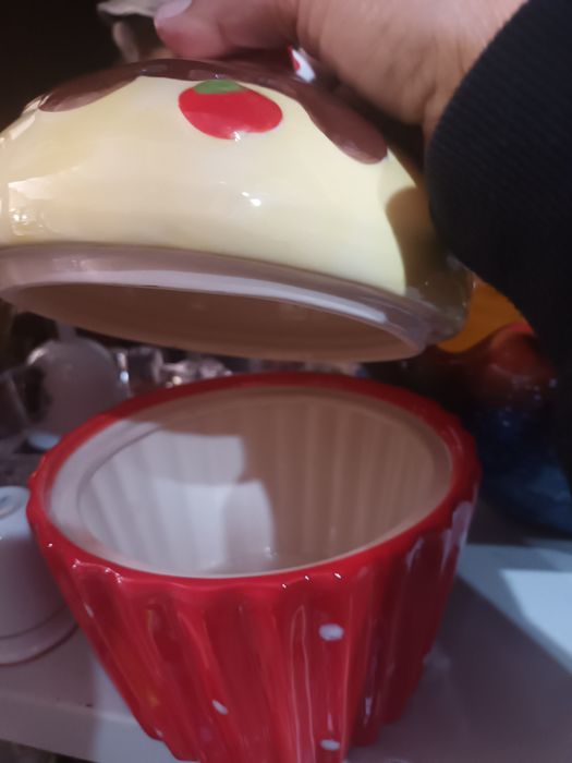 Belíssima Boleira em loiça em estado novo