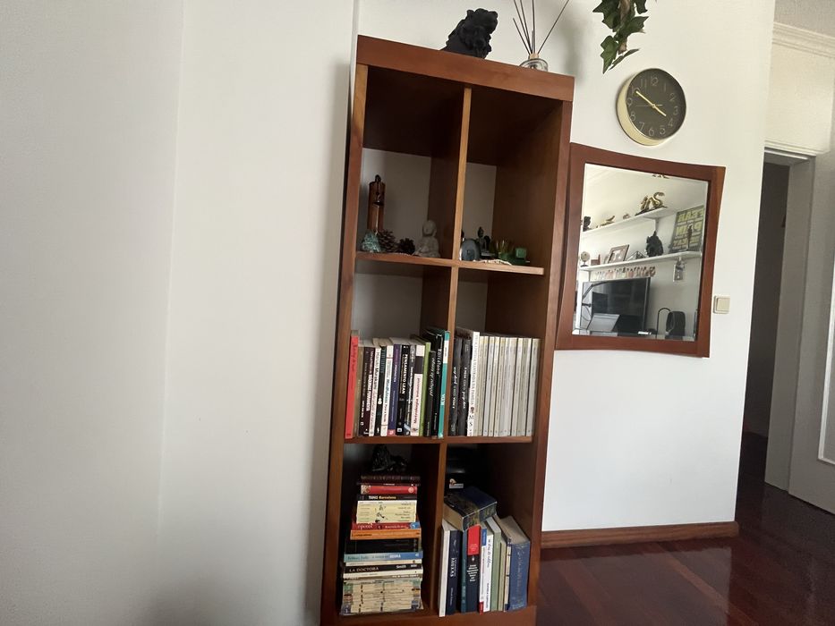 Rack / Estante cerejeira