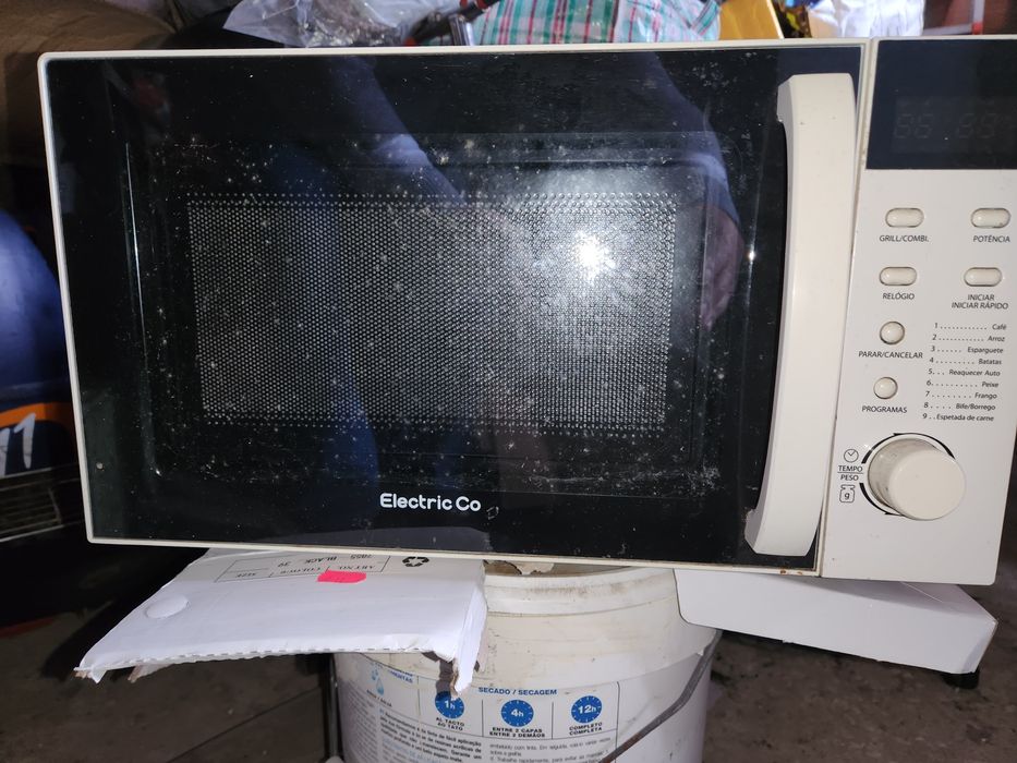 Microondas digital bom estado