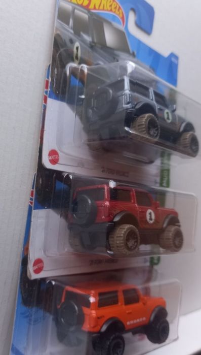 Hot wheels conj 3 - 21 ford bronco