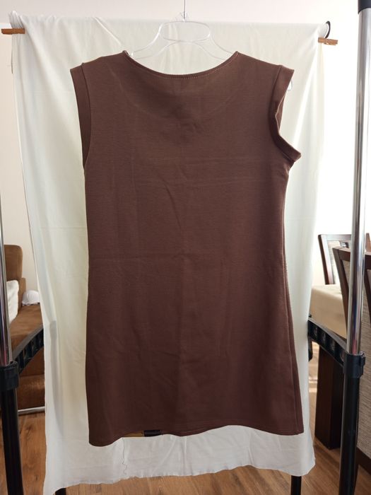 Brązowa sukienka codzienna