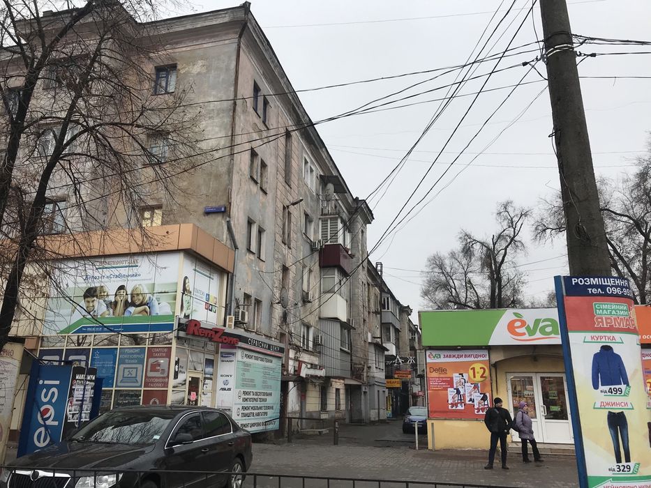 Соцгород аренда 29м2 Напротив крытого рынка возле магазина Ева