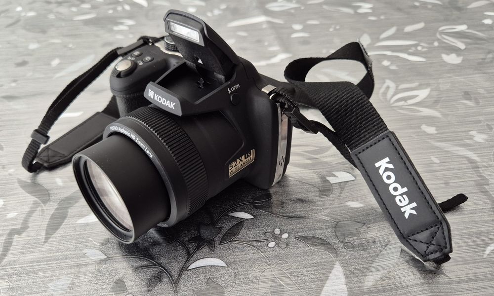 Aparat fotograficzny Kodak PixPro AZ528 jak nowy