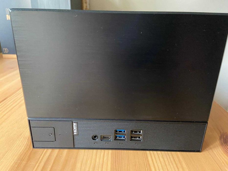 ASRock Barebone Deskmeet X600 z modułem Asrock DeskMini Wi-Fi 6E