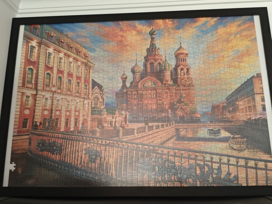 Moldura preta 65*95 cm com puzzle