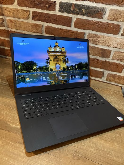 Laptop Dell Inspiron 3501 | i3-10th | 8GB RAM | 256GB SSD | Win 11 | 15.6"