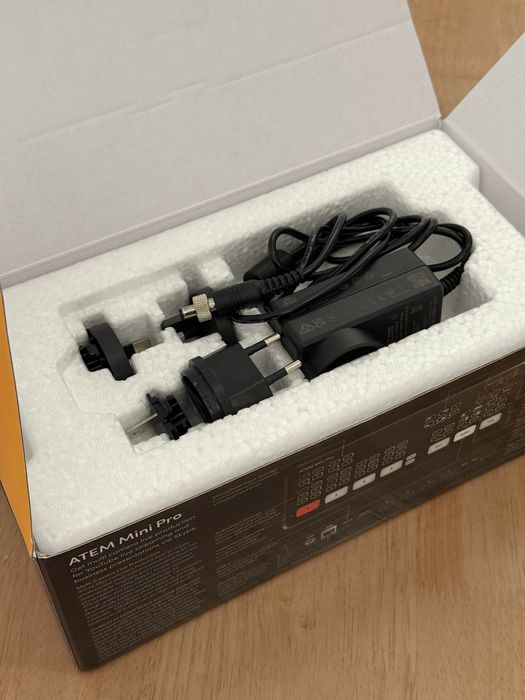 Blackmagic ATEM Mini – Como Novo – Com Garantia