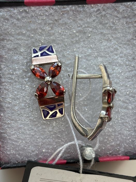 Срібні сережки з емаллю та вставками золота