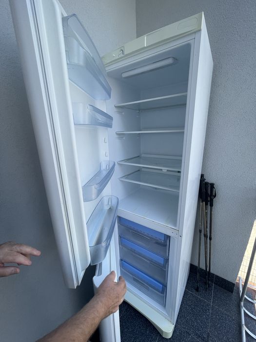 Lodówka Indesit