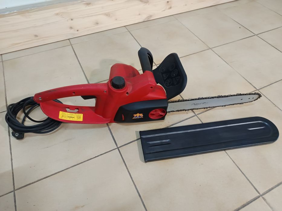 Motosserra elétrica