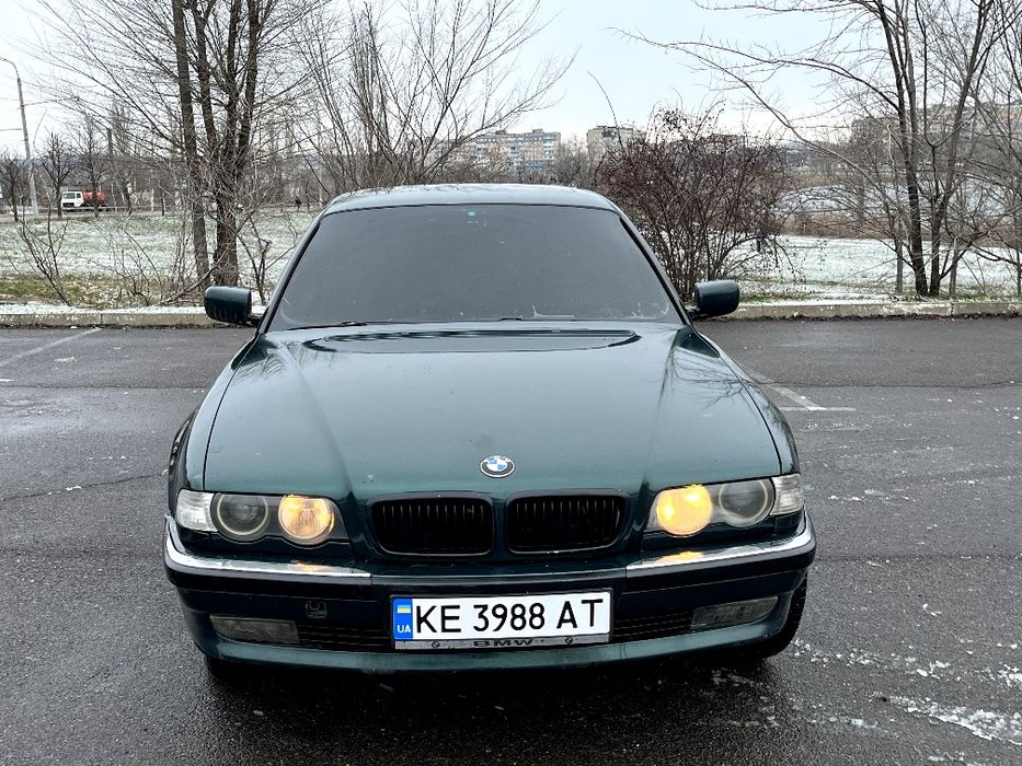 Продам БМВ е38 в нормальном состоянии