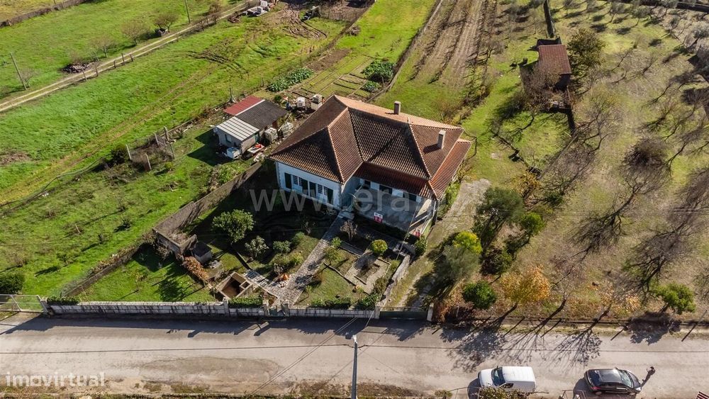 Moradia T4 / Seia, Paranhos — Paranhos, Guarda