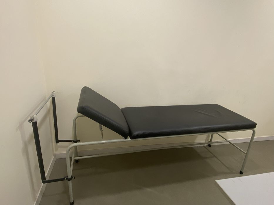 Marquesa com suporte para rolo