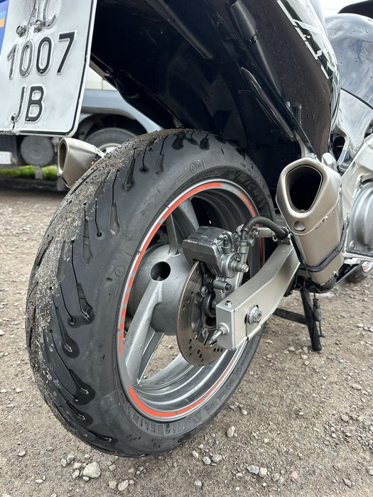 Kawasaki zzr 600
