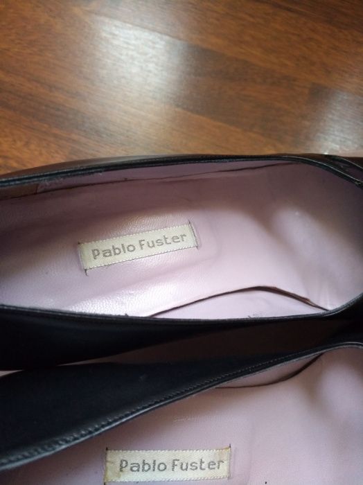 Sapatos pretos de salto Pablo Fuster
