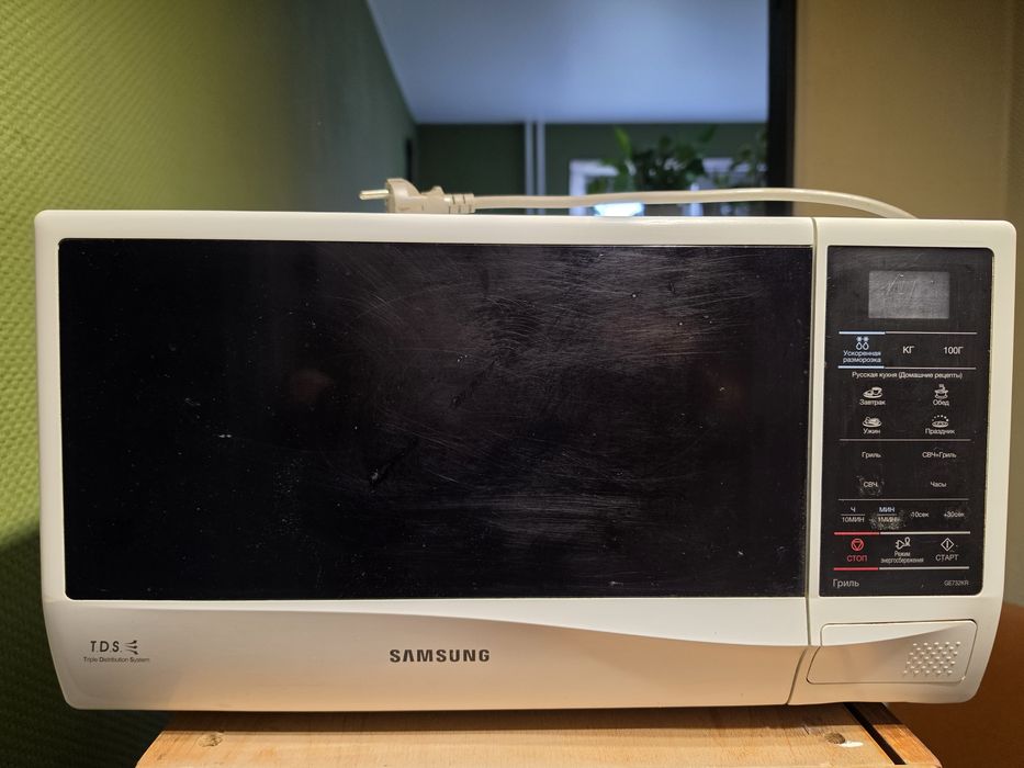 Микроволновая Samsung