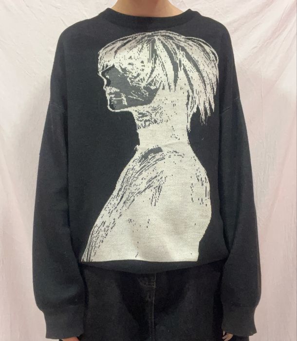 свитер с канеки кеном