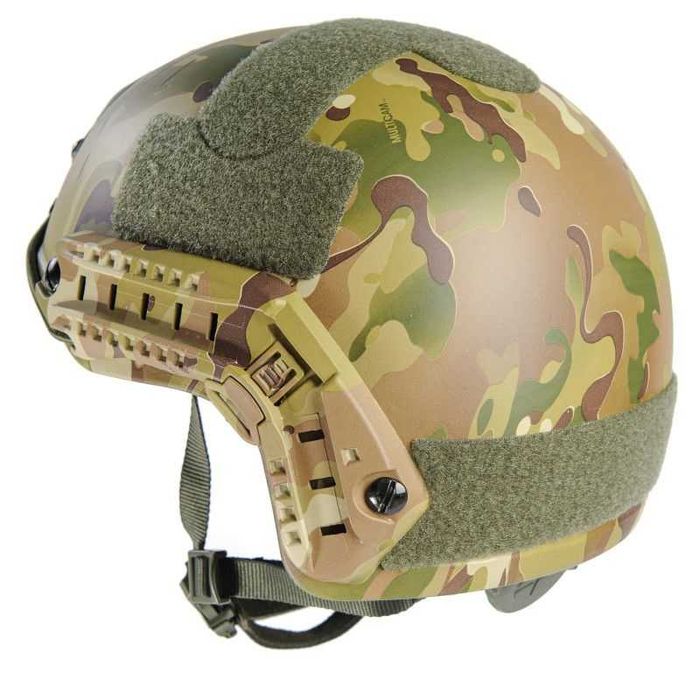 Бронежилет (плити 6 класу 2,8кг + шолом FAST в комплекті). Мультикам.