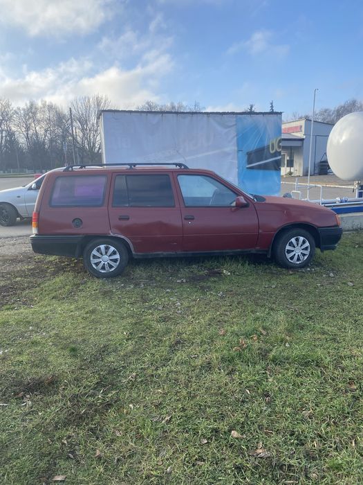 Продам опель кадет