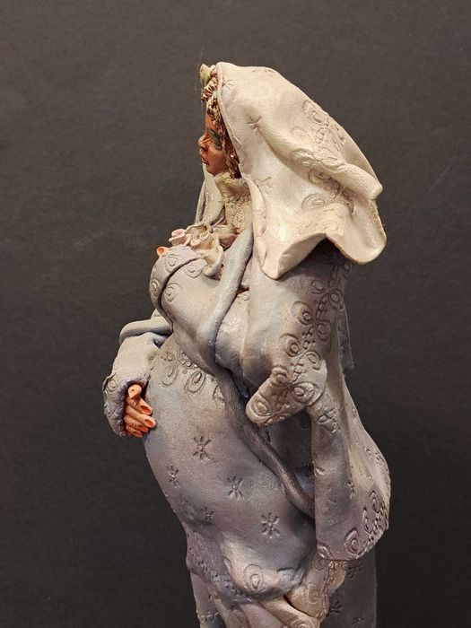 Nossa Senhora do O, Arte em barro de Aljezur