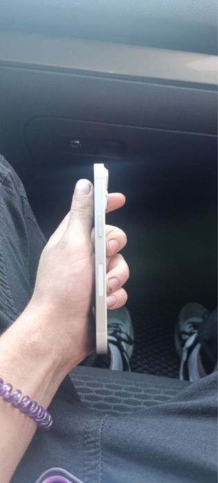 Продам Iphone 14 128 gb. E-sim