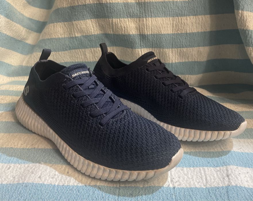 Легкі дихаючі SKECHERS MEMORY FORM. Орігінал. Розмір 40, стелька 26см