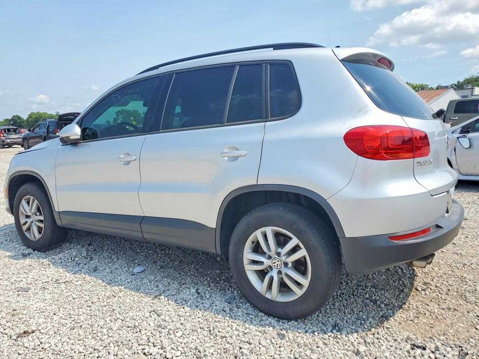 2017  Volkswagen TIGUAN SE