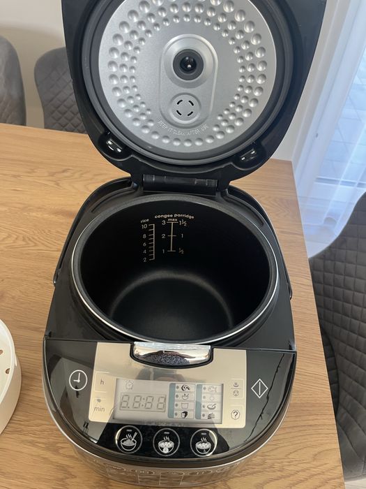 Multicooker.