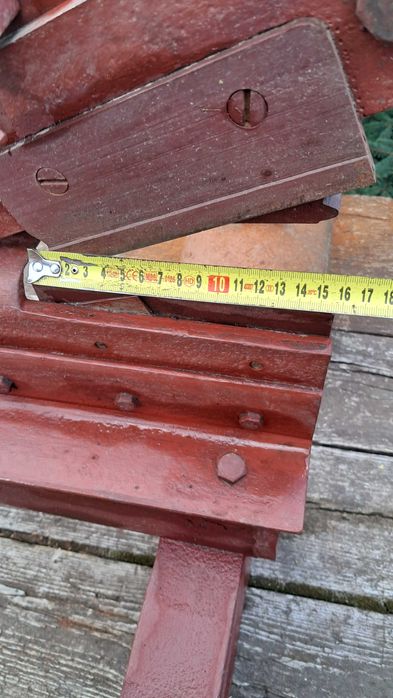 Gilotyna do cięcia blachy