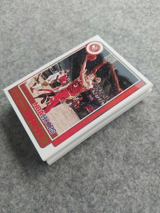 39 kart NBA z serii 2021-22 Panini Hoops wersja Winter bez powtórek
