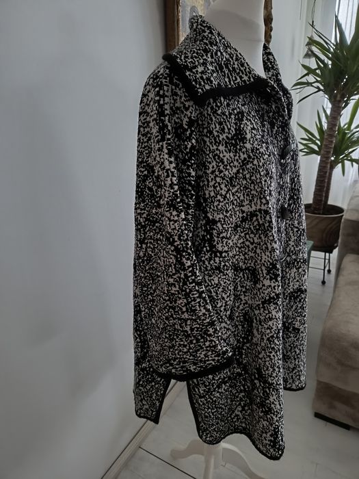 Sweter oversize czarno biały rozpinany