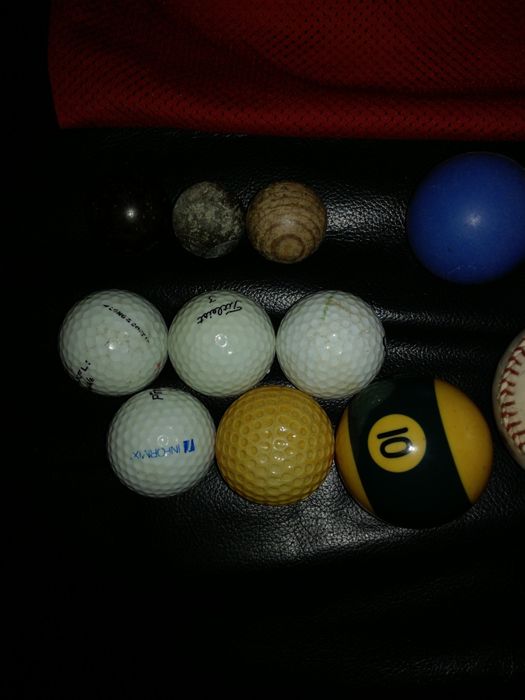 Varias bolas para venda (valor com portes incluidos)64174053761409121
