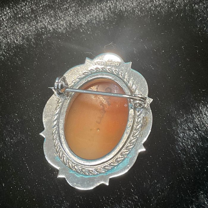 Broche prata inglesa 4 cm