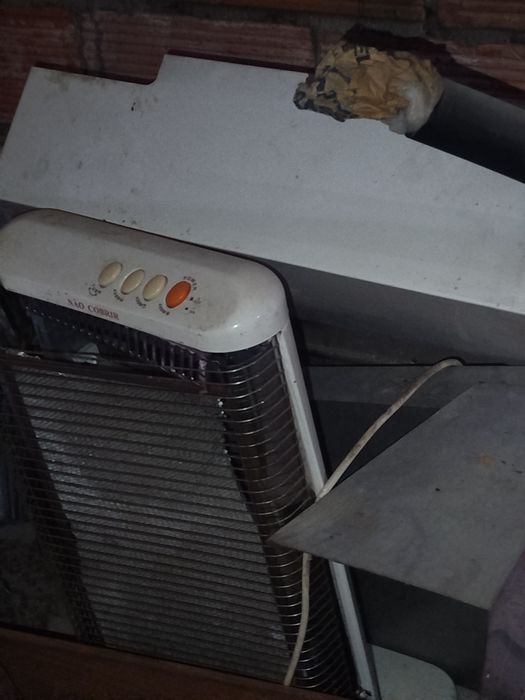 Vendo tudo junto rodas de bicicleta em alumínio e em ferro e quadros